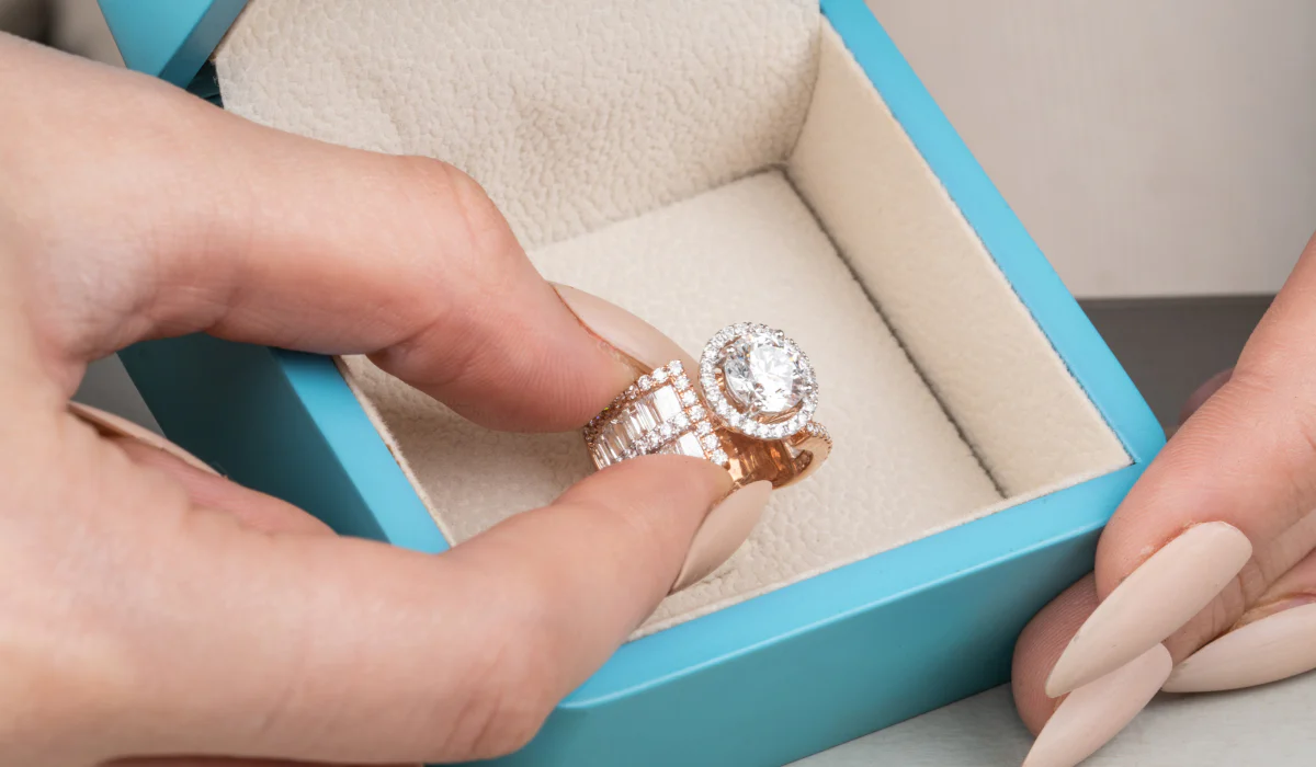 Lab Grown Engagement Rings vs. Traditional Rings