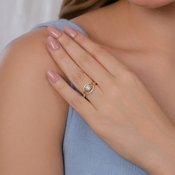 Criss-Cross Look Solitaire Diamond Statement Ring