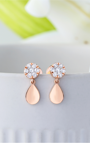 Enjoy the magic of sustainable beauty – where each piece is not just jewellery but a sign of lasting glamour. Our beautiful lab grown diamond earrings collection is where luxury meets charm. We bring you pieces that are all about timeless style and expert craftsmanship. Ayaani redefines fancy, offering you carefully chosen masterpieces that go beyond regular elegance.